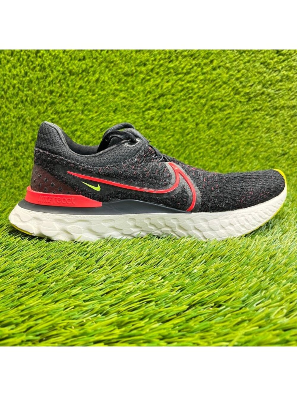 Nike React Infinity Run Flyknit 3 Mens Size 8 Black Red Running Shoes Sneakers